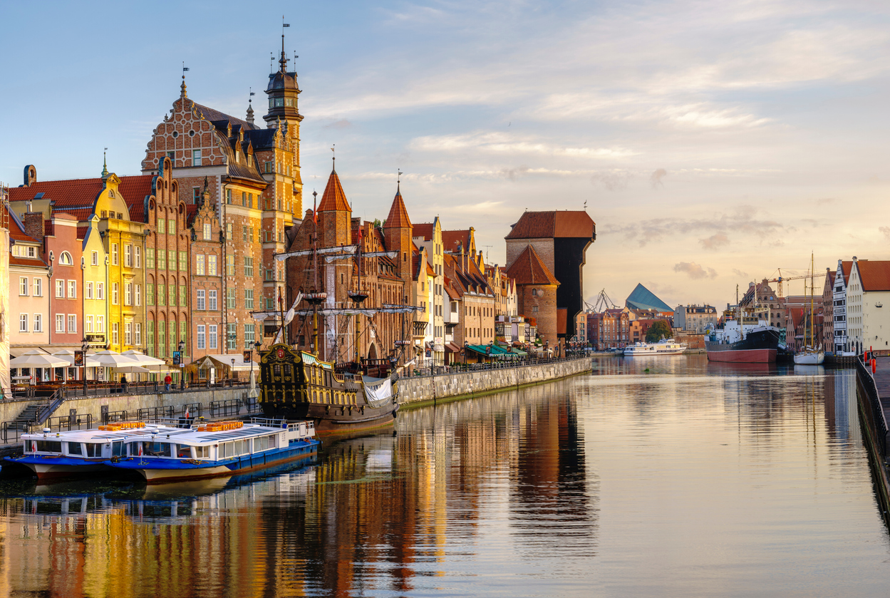 <p>Красивият Гданск - пристанищен град на брега на Балтийско море, в северната част на Полша</p>