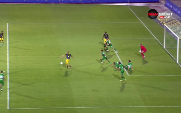 Бароан опъна мрежата зад Караджов