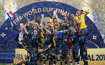 Двадесет и първото издание на Световното първенство по футбол се