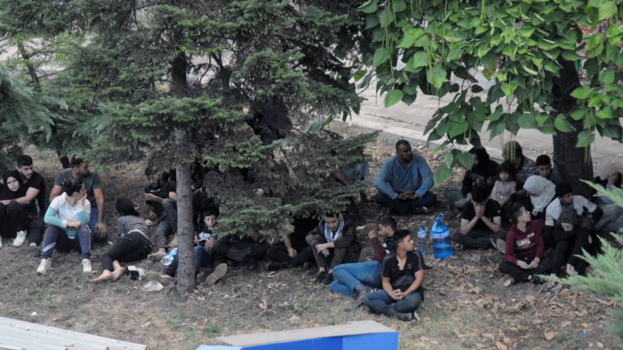 Задържаха и втория мигрант, издирван за катастрофата в Бургас