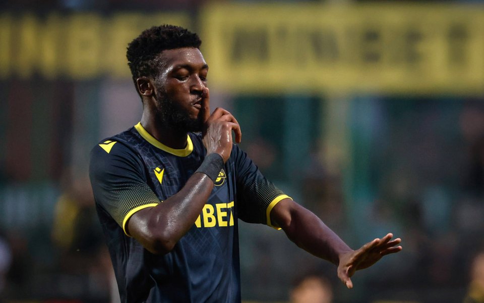 Треньорът на Ботев Пловдив Желко Копич има куп кадрови проблеми