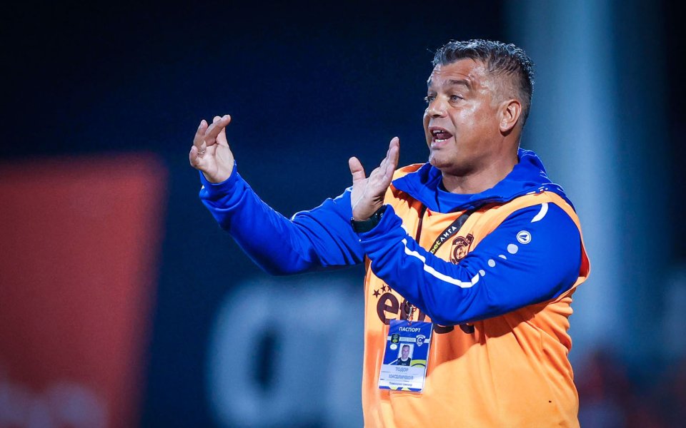 Отборът на Спартак Варна отстъпи драматично с 2:3 срещу Локомотив