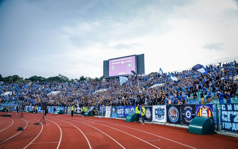 Вчера ръководството на Левски пусна в продажба билетите за дербито