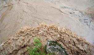 Река излезе от коритото си в Димитровградско, евакуираха хора