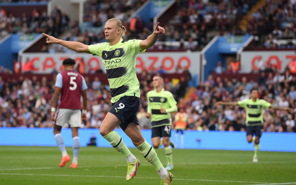 Отборите на Астън Вила и Манчестър Сити играят при резултат