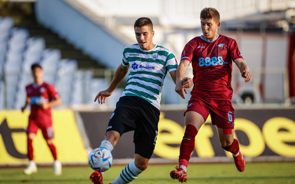 Отборът на Черно море посреща Септември в първи мач от