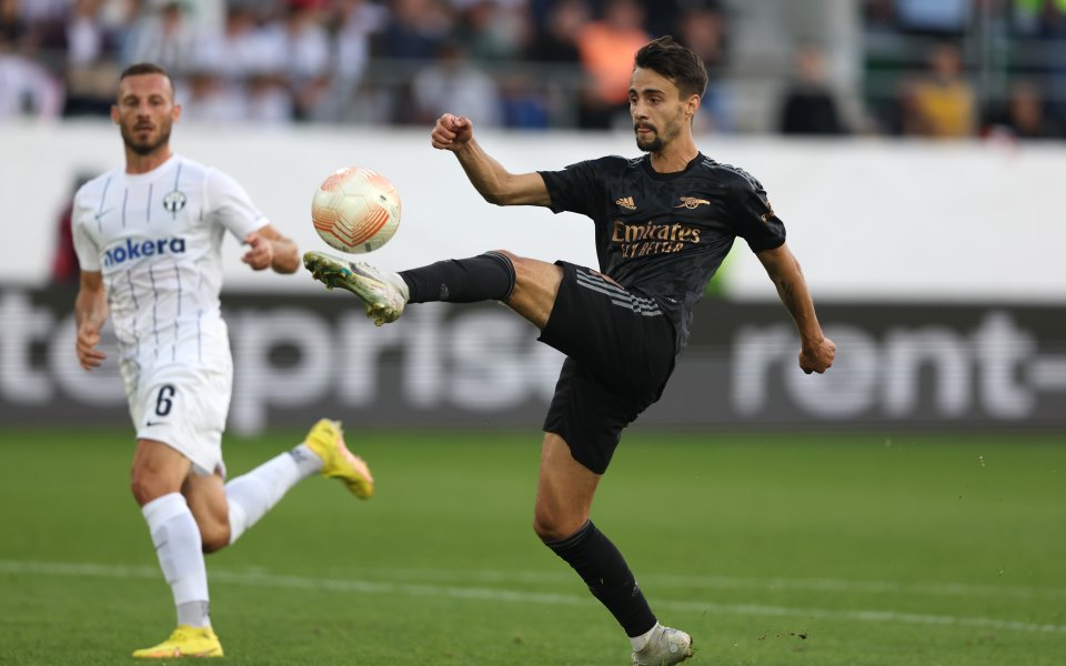 Отборите на Арсенал и Цюрих играят при резултат 0:0 в