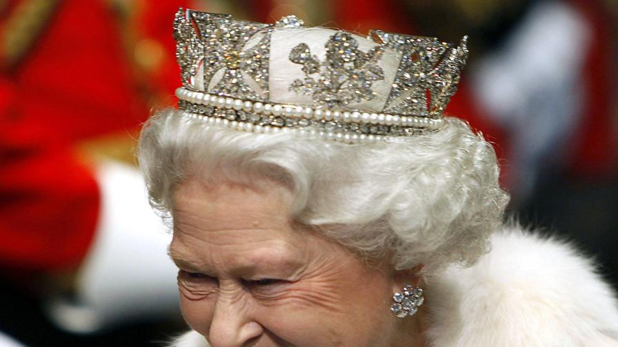 От "Короната" до "Семейство Симпсън": Кралица Елизабет в Холивуд