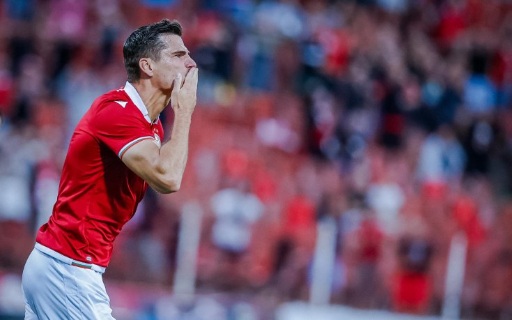 ЦСКА спечели втората си проверка, въпреки че изпусна преднина от два гола