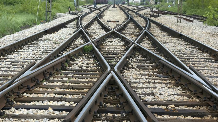 Човек загина, блъснат от влак край Казанлък