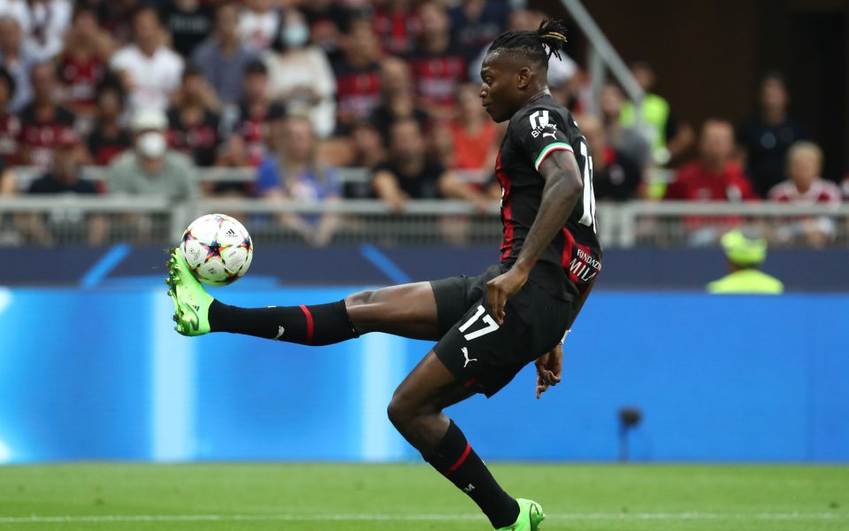 Отборите на Милан и Динамо Загреб играят при резултат 2:0 във