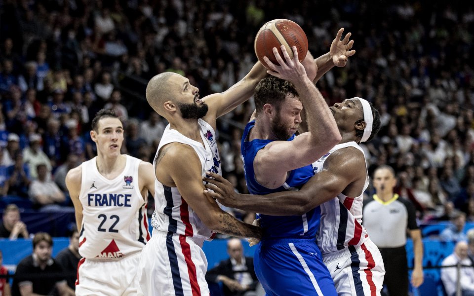 Франция е на полуфинал на Евробаскет 2022