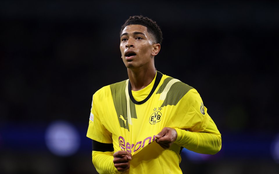 Отборите на Манчестър Сити и Борусия Дортмунд играят при резултат