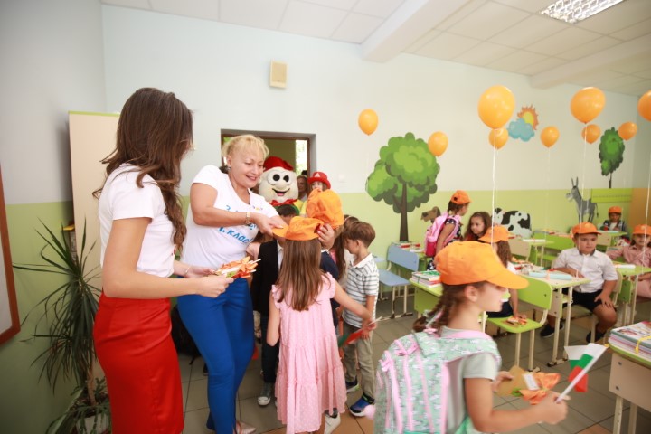 <p>Първи учебен ден в 119 СОУ</p>