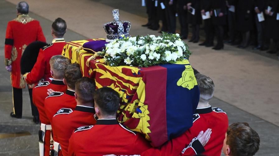 <p>Къде ще бъде погребана Кралица Елизабет II</p>