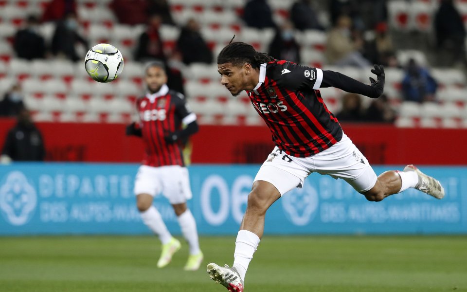 Отборът на Ница загуби от Анже с 0:1 в двубой