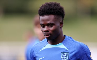 Младата звезда на Арсенал Букайо Сака беше избран за