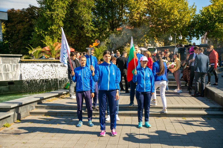 Стоичков Мадлен Радуканова и кметът на Пазарджик са носителите на1