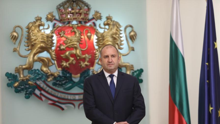 Радев: България няма да признае референдумите в Украйна