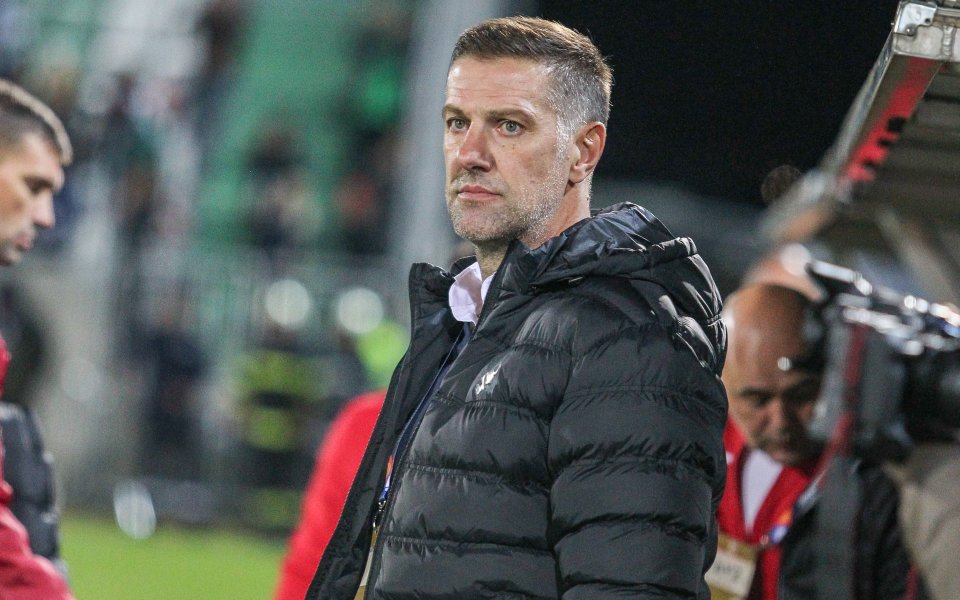 При съобщаването на имената в първия списък на новия национален