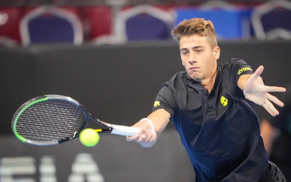 Донски стартира успешна на тенис турнир в Прага
