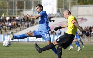 Левски с победа в Карлово, 16-годишен вкара за "сините"