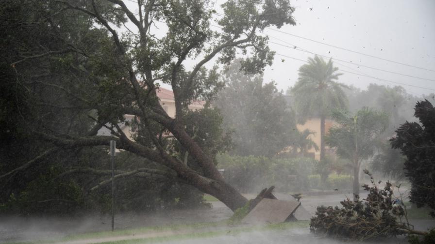 54 станаха жертвите на урагана "Иън" във Флорида, Северна Каролина и Куба