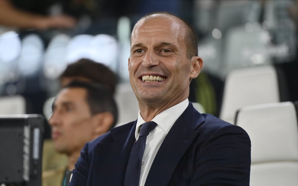 Старши треньорът на Ювентус – Масимилиано Алегри, е поставен до