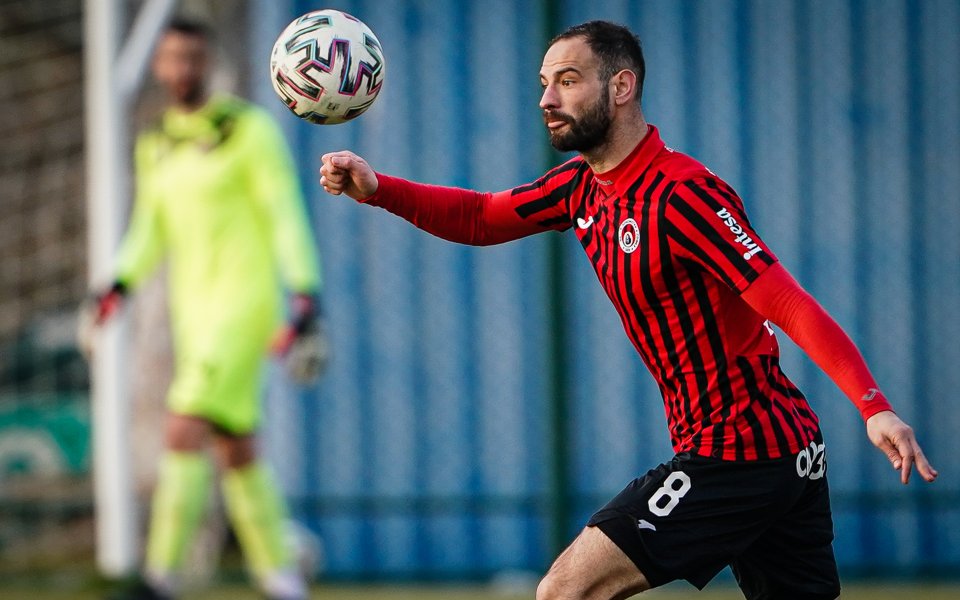 Един от основните играчи на Локомотив София – Симеон Славчев,