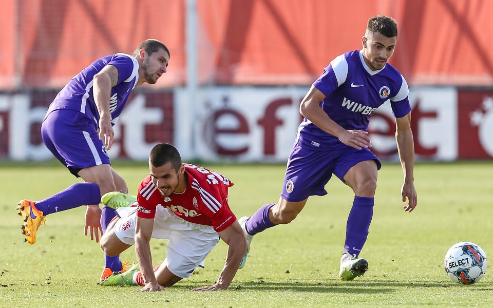 Етър (Велико Търново) приема Ботев-2 в последно домакинство за годината