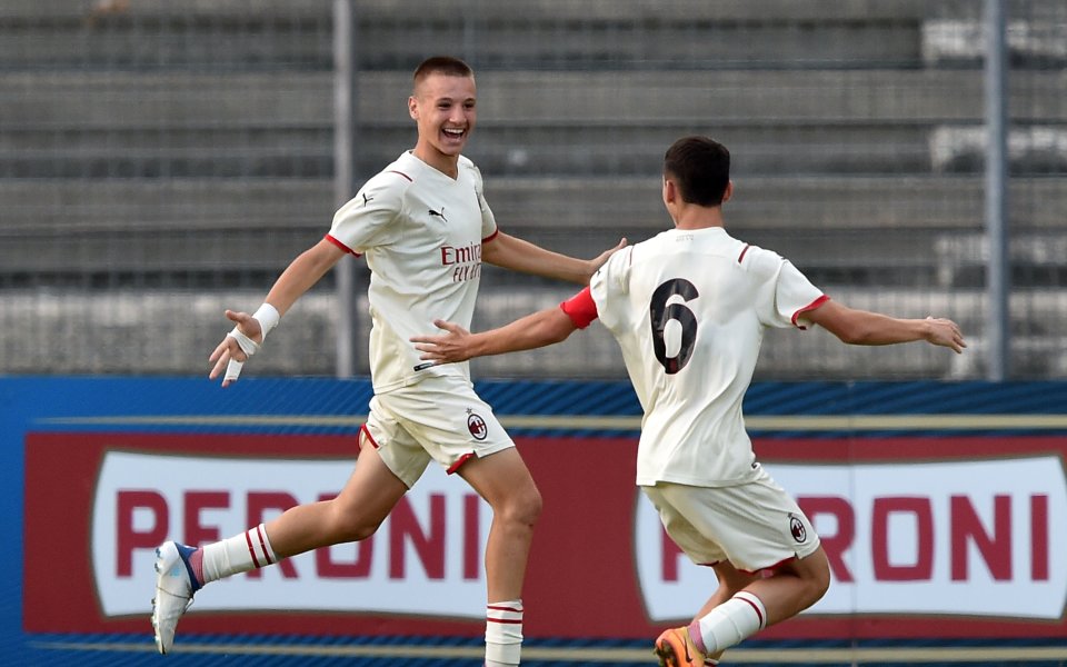 15-годишният Франческо Камарда от Милан е привлякъл интереса на няколко