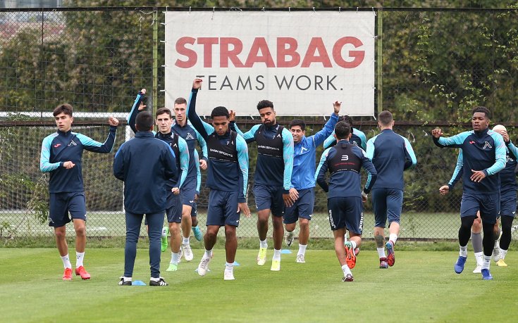 Двама нe тренират с Левски