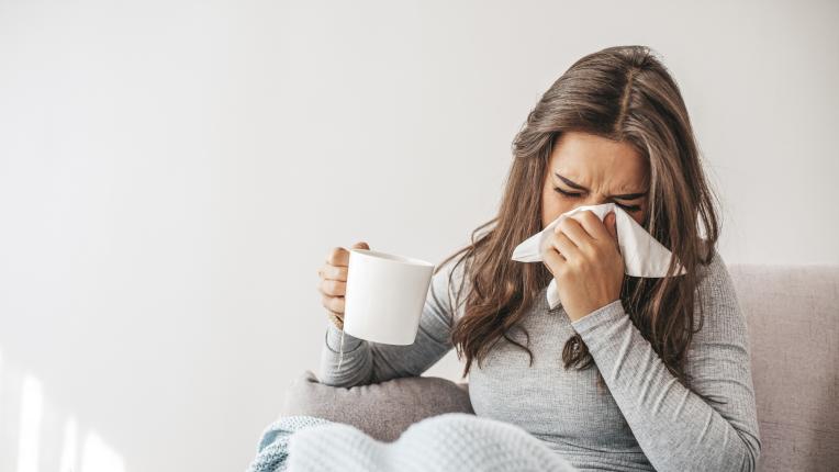 Как да различим COVID от сезонен грип и настинка