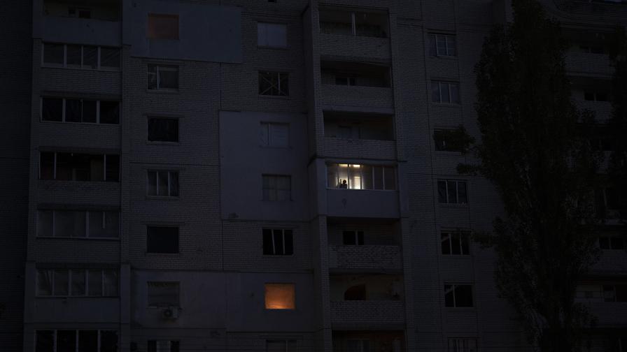 Нови руски удари предизвикаха прекъсвания на тока в няколко украински области