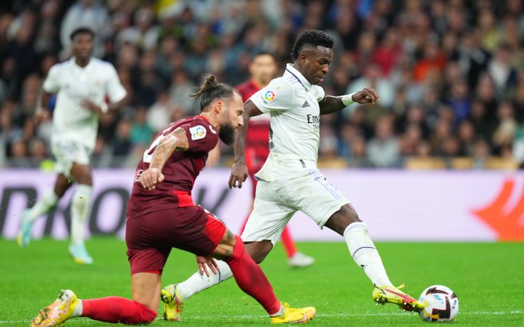 Реал Мадрид пречупи Севиля с два гола за две минути