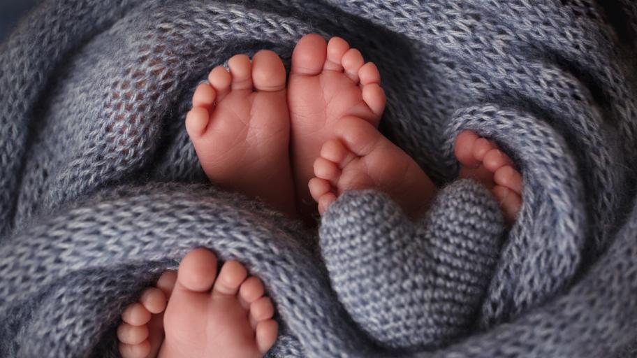 Чудо в Пловдив: Жена роди тризнаци след имплантирането на само два ембриона