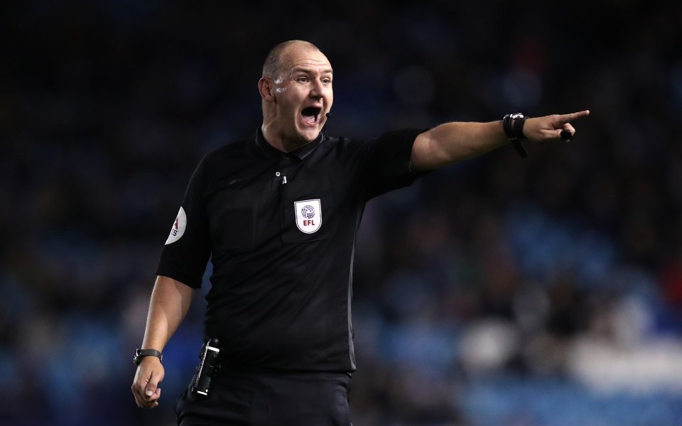 Боби Мадли ще бъде главен съдия на мач от Висшата