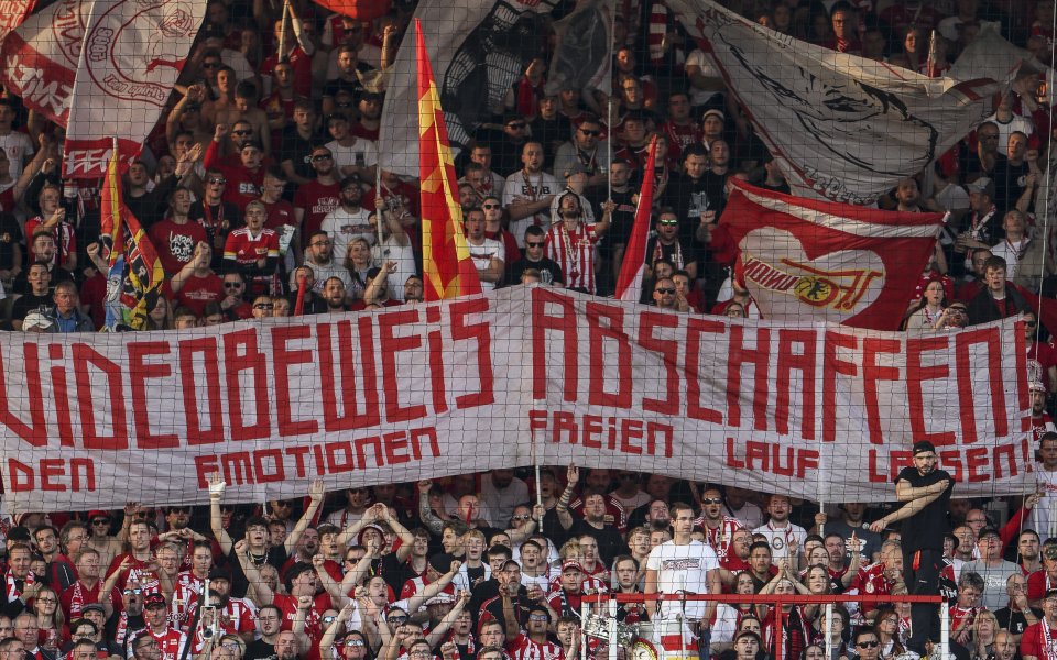 Властите в Льовен забраниха на феновете на Унион Берлин да