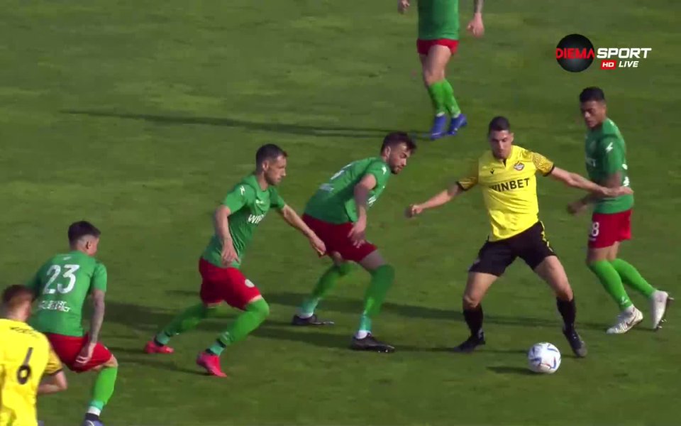 В 58-ата минута резултатът в Пловдив стана класически. Брахими бе