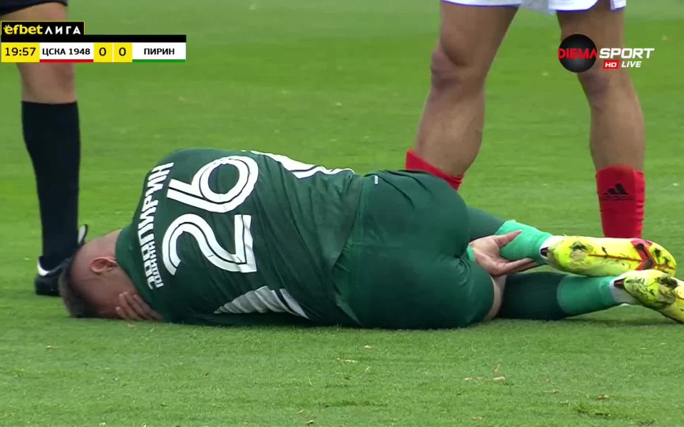 В 23-ата минута Ангел Лясков беше изгонен с директен червен