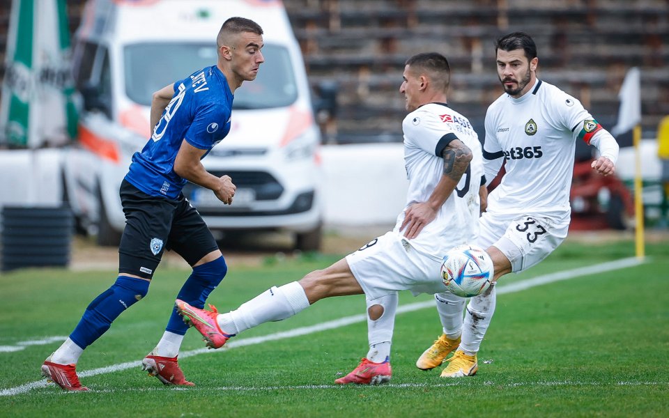 Славия приема Черно море в мач от петия кръг на