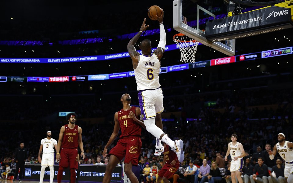 Донован Мичъл реализира 33 точки, 5 борби и 2 асистенции