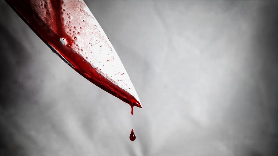След скандал: Мъж преби и рани жена си нож в Поморие