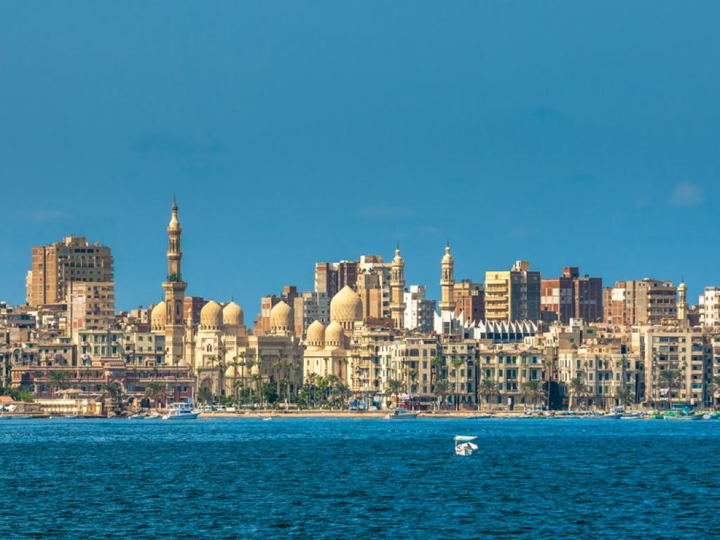Египет продава част от своята брегова ивица на инвеститори от