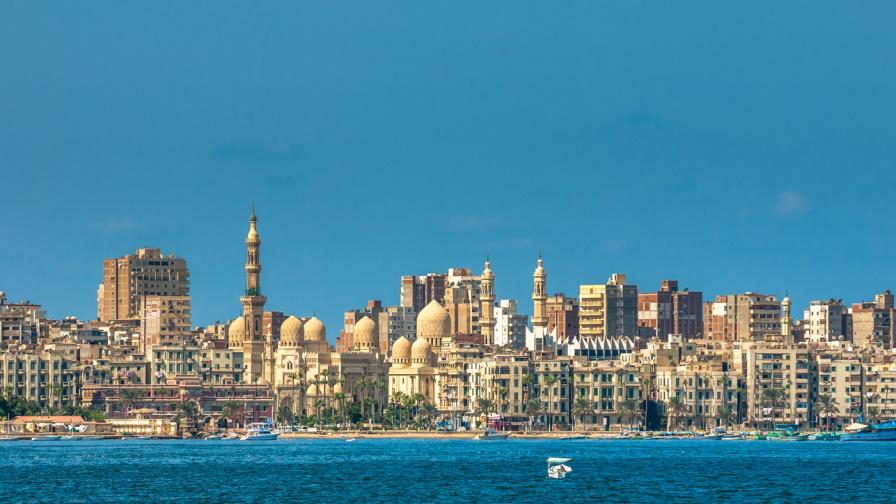 <p>Египет продава част от своята брегова ивица</p>