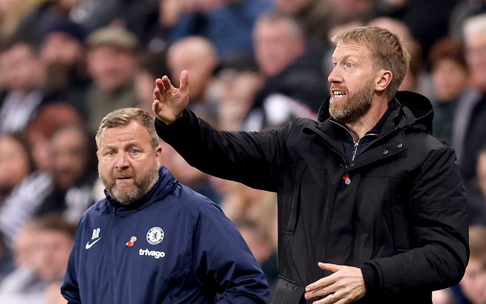 Челси навлезе в спирала от три поредни загуби в английската