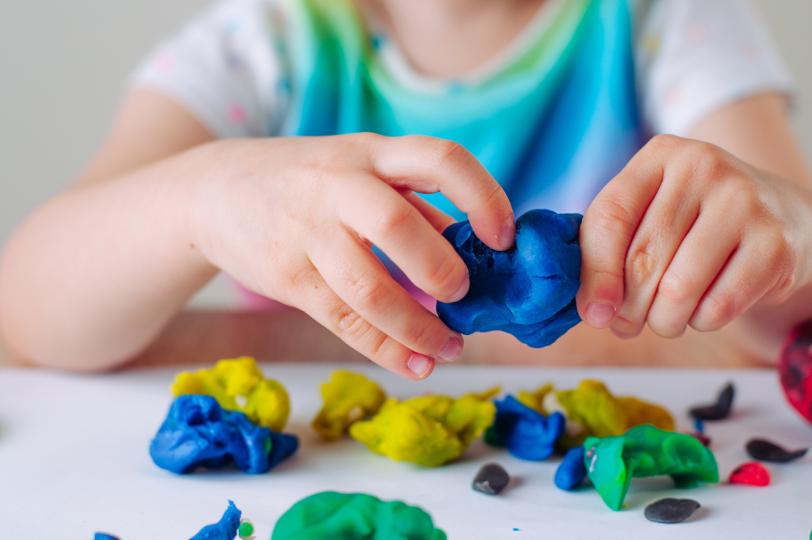 7 невероятни умения, които развива пластелинът у детето