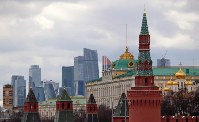 Кметът на Москва: Дрон се вряза в бизнес сграда