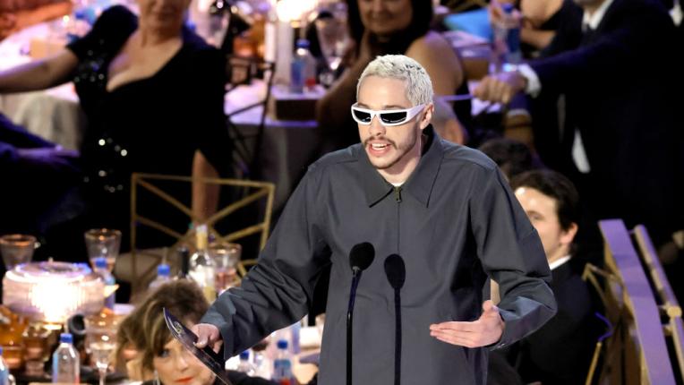  Пийт Дейвидсън и неговите многочислени любовни завоевания 