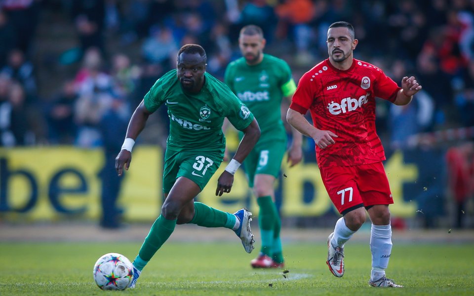 Футболистът на Лудогорец Бърнард Текпетей сподели, че е бил обект